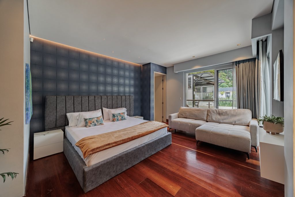 Casa San Antonio de la Peña 70